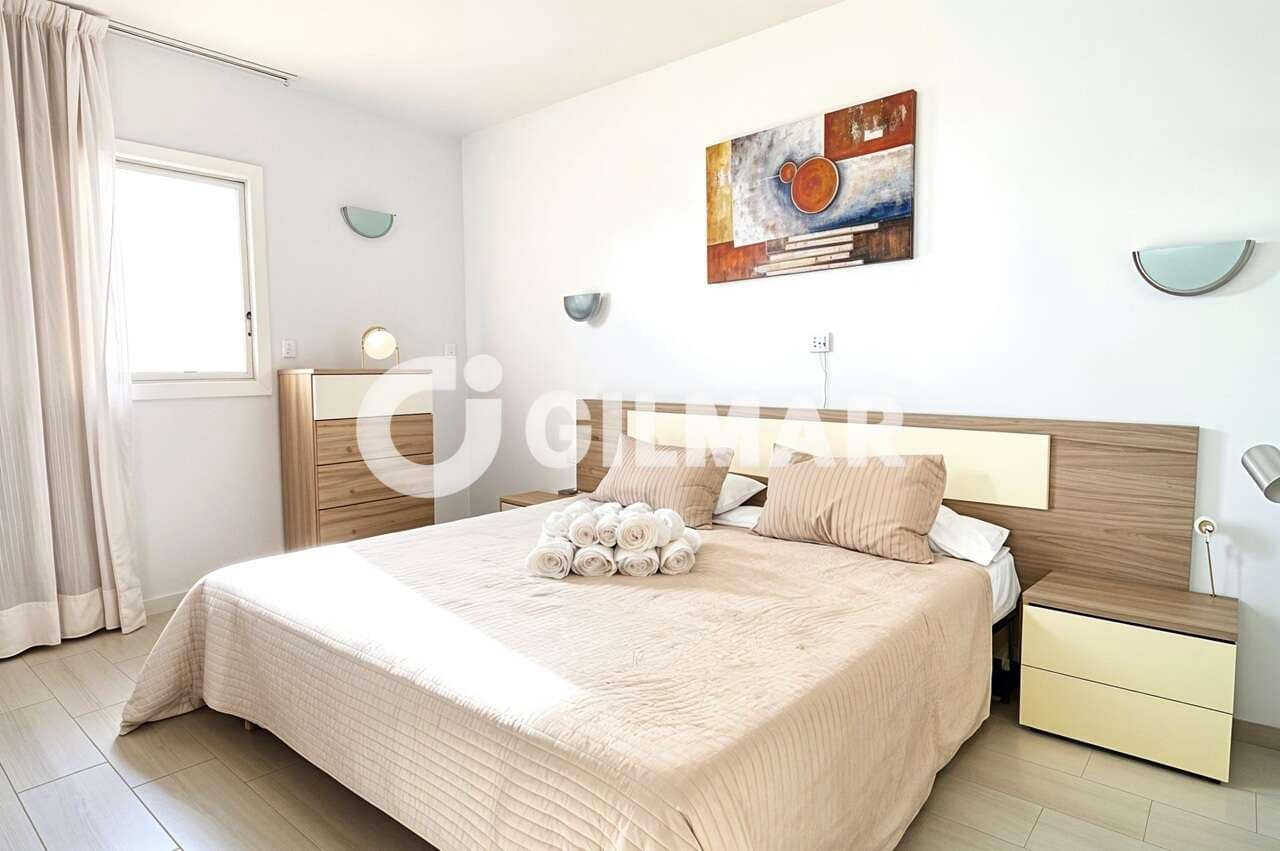 Lägenhet till salu i Playa de las Americas med pool - 315 000 € (Ref: 10172464)