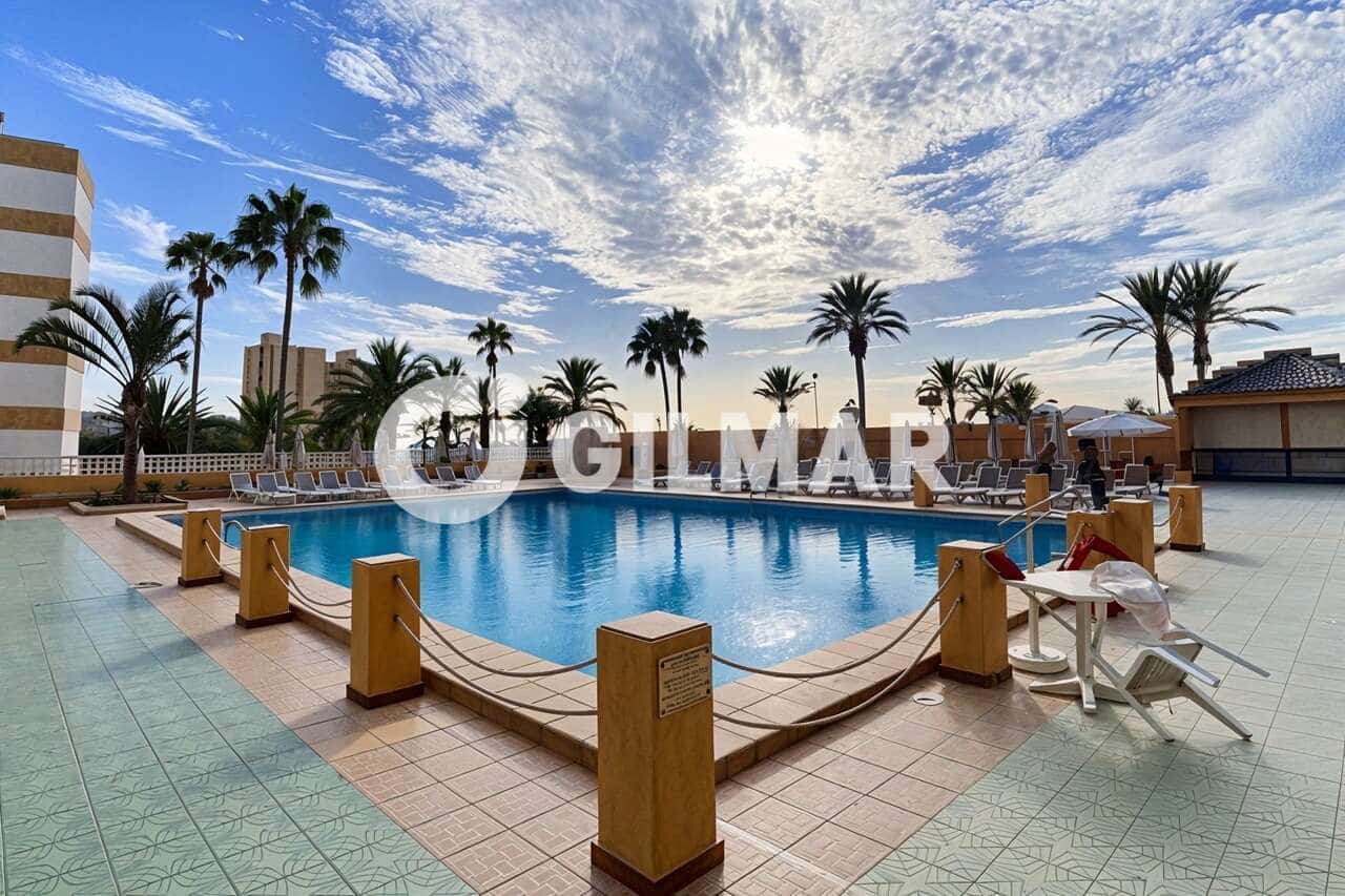 Lägenhet till salu i Playa de las Americas med pool - 315 000 € (Ref: 10172464)