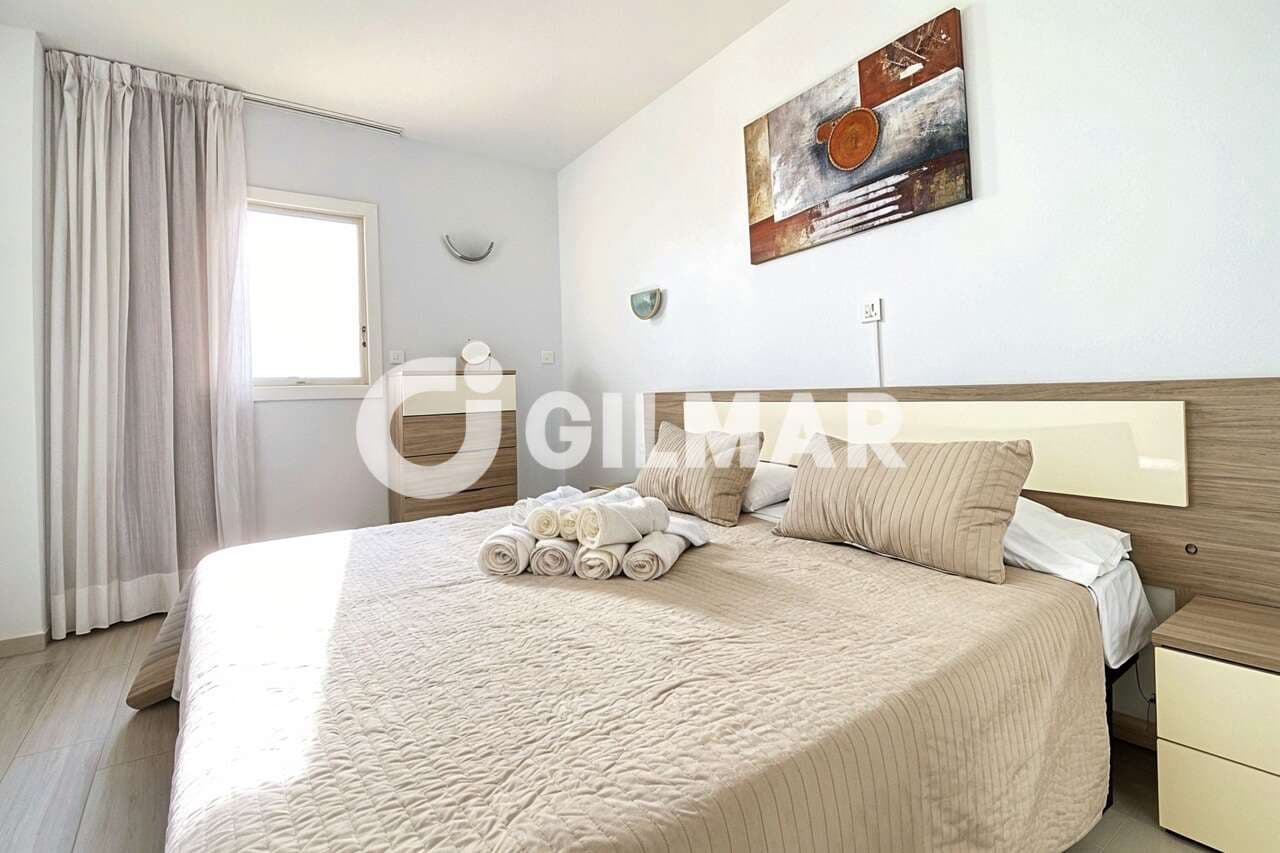 Lägenhet till salu i Playa de las Americas med pool - 315 000 € (Ref: 10172464)