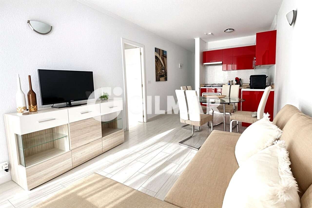Lägenhet till salu i Playa de las Americas med pool - 315 000 € (Ref: 10172464)