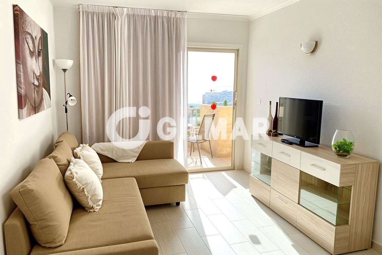 Lägenhet till salu i Playa de las Americas med pool - 315 000 € (Ref: 10172464)