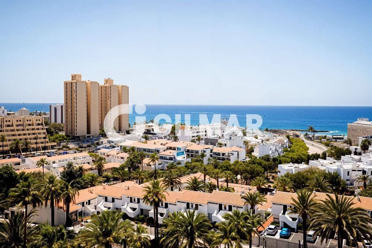Lägenhet till salu i Playa de las Americas med pool - 315 000 € (Ref: 10172464)