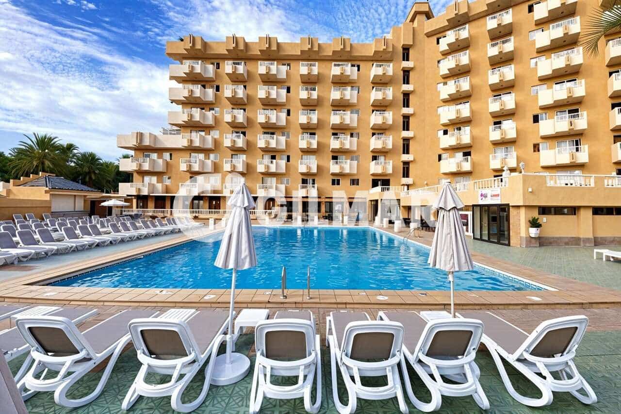 Lägenhet till salu i Playa de las Americas med pool - 315 000 € (Ref: 10172464)