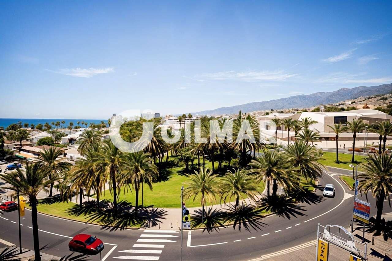 Lägenhet till salu i Playa de las Americas med pool - 315 000 € (Ref: 10172464)