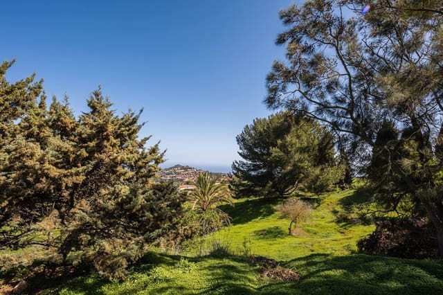 4 soveværelse Villa til salg i Santa Brígida med swimmingpool garage - € 850.000 (Ref: 7797785)