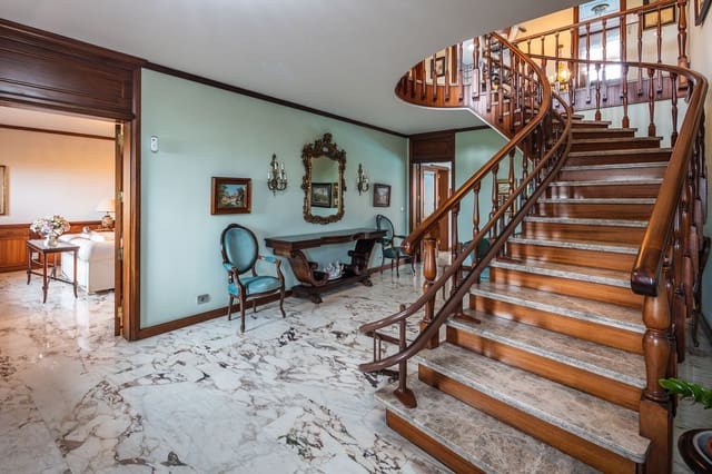 5 chambre Villa/Maison à vendre à Ciudad Jardín, Las Palmas de Gran Canaria avec piscine garage - 1 800 000 € (Ref: 7797790)