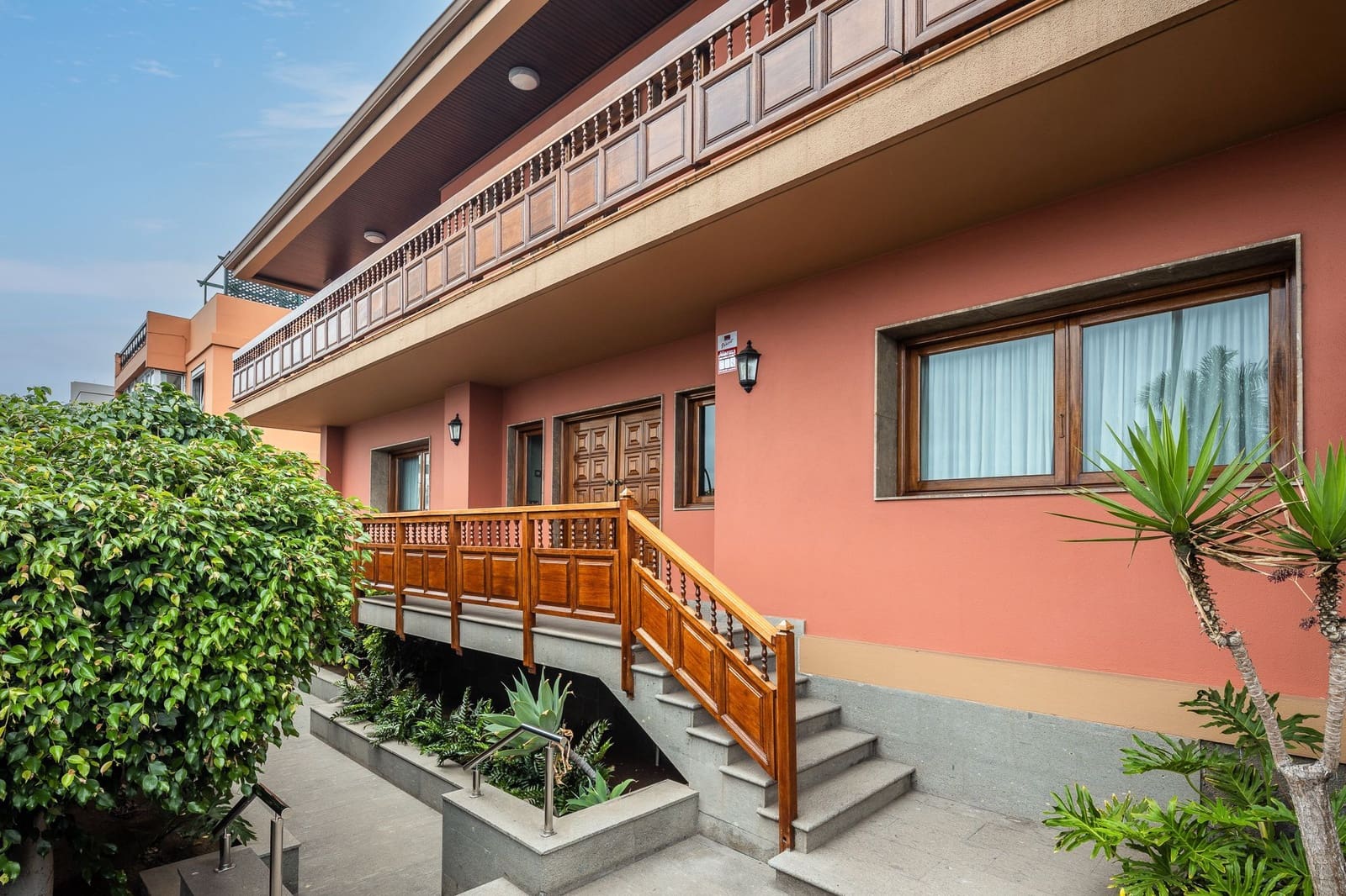 5 sypialnia Willa na sprzedaż w Las Palmas de Gran Canaria z basenem garażem - 1 800 000 € (Ref: 7797790)