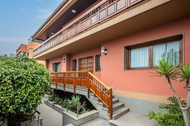 5 chambre Villa/Maison à vendre à Ciudad Jardín, Las Palmas de Gran Canaria avec piscine garage - 1 800 000 € (Ref: 7797790)