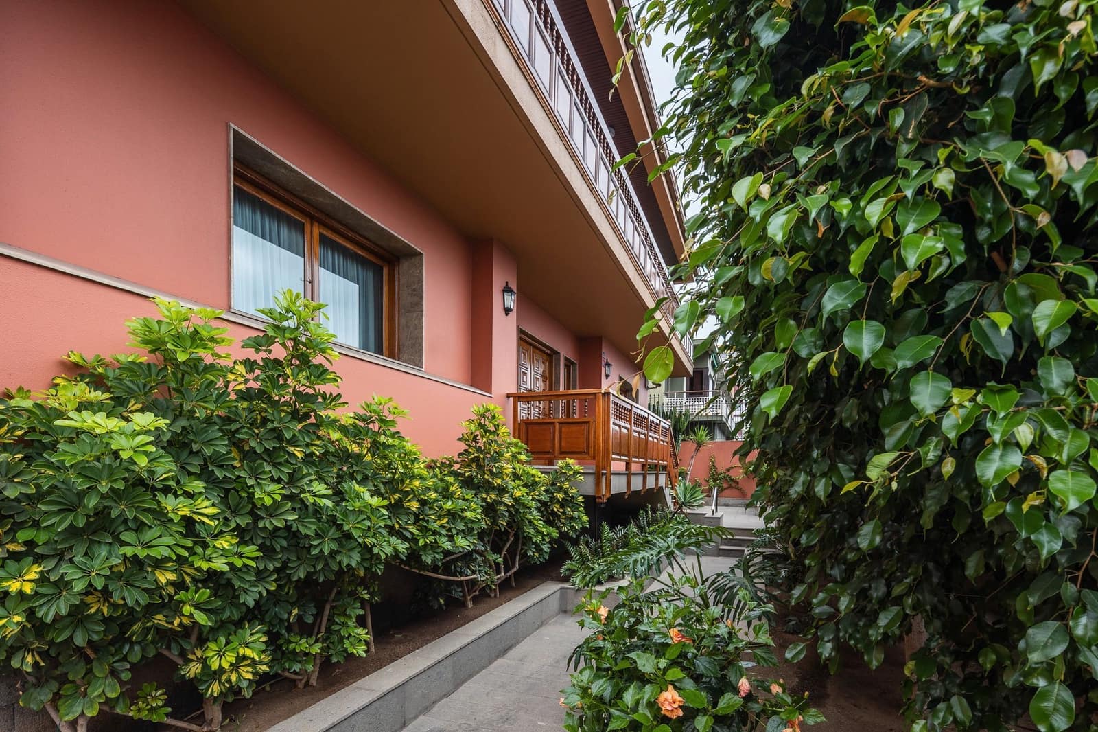 5 sypialnia Willa na sprzedaż w Las Palmas de Gran Canaria z basenem garażem - 1 800 000 € (Ref: 7797790)