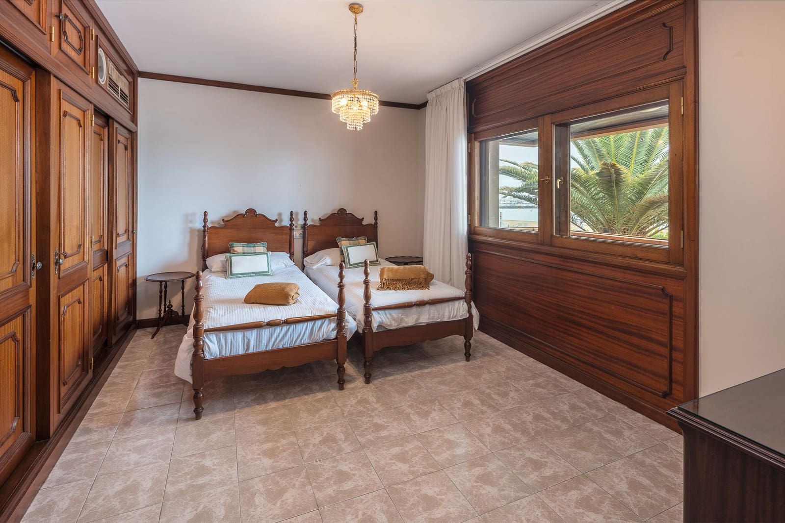 5 sypialnia Willa na sprzedaż w Las Palmas de Gran Canaria z basenem garażem - 1 800 000 € (Ref: 7797790)