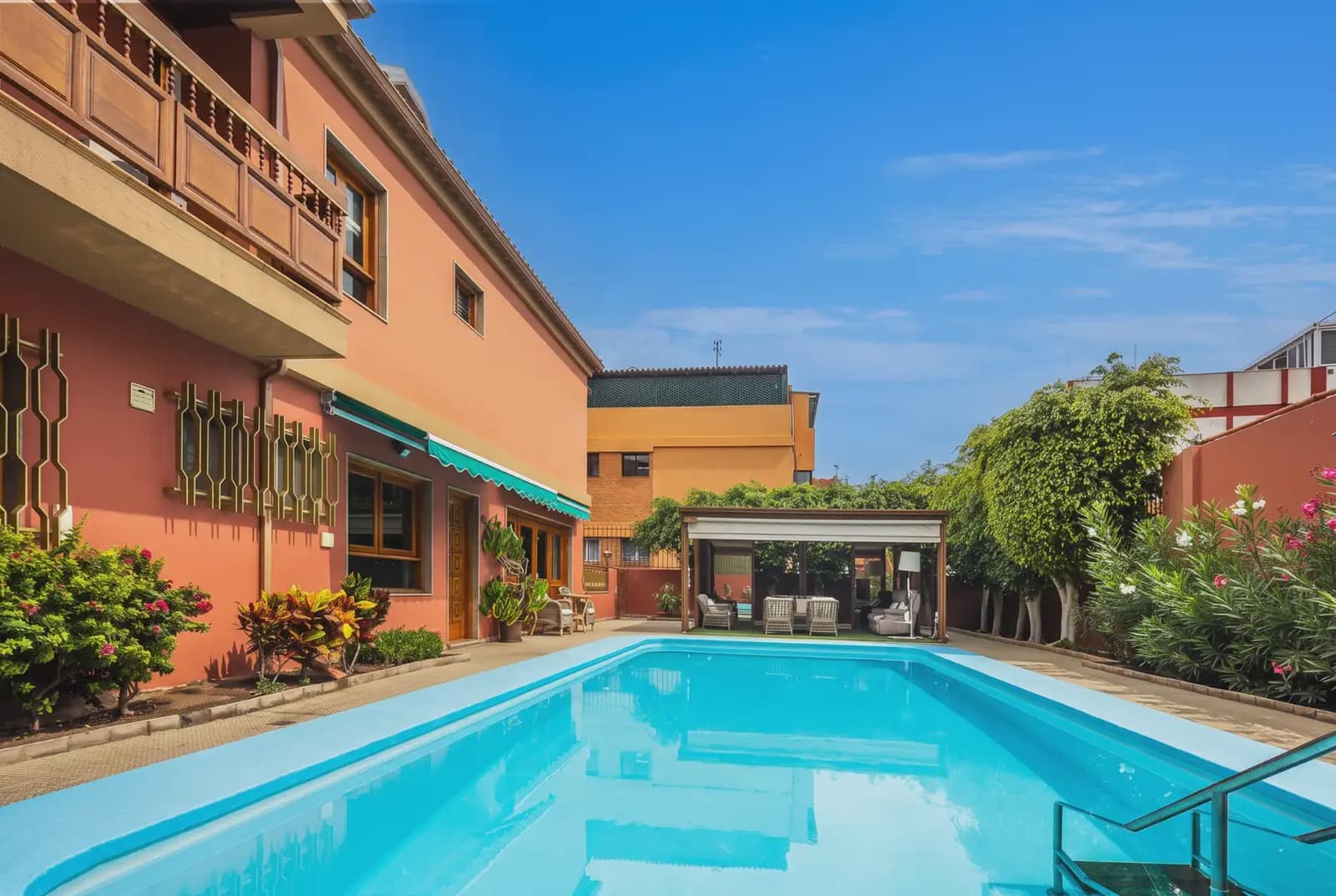 5 bedroom Villa for sale in Las Palmas de Gran Canaria with pool garage - € 1,800,000 (Ref: 7797790)
