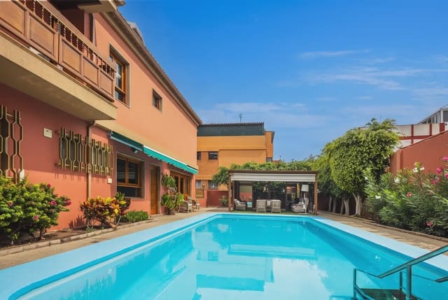 5 Zimmer Villa zu verkaufen in Ciudad Jardín, Las Palmas de Gran Canaria mit Pool Garage - 1.800.000 € (Ref: 7797790)