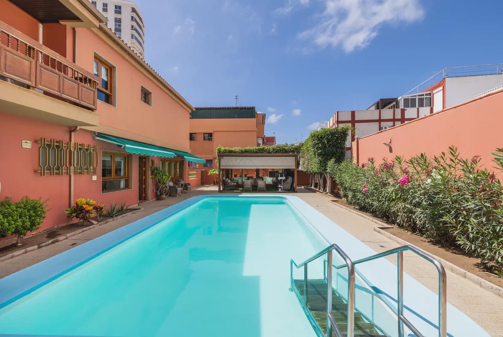 5 bedroom Villa for sale in Las Palmas de Gran Canaria with pool garage - € 1,800,000 (Ref: 7797790)