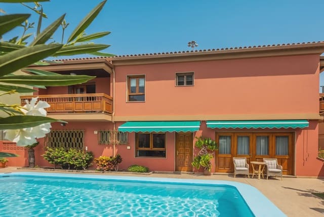 5 Zimmer Villa zu verkaufen in Ciudad Jardín, Las Palmas de Gran Canaria mit Pool Garage - 1.800.000 € (Ref: 7797790)
