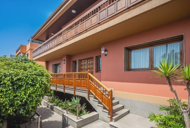 5 Zimmer Villa zu verkaufen in Ciudad Jardín, Las Palmas de Gran Canaria mit Pool Garage - 1.800.000 € (Ref: 7797790)