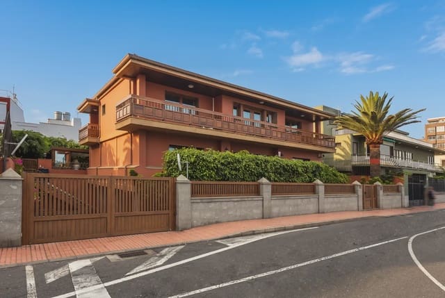5 Zimmer Villa zu verkaufen in Ciudad Jardín, Las Palmas de Gran Canaria mit Pool Garage - 1.800.000 € (Ref: 7797790)