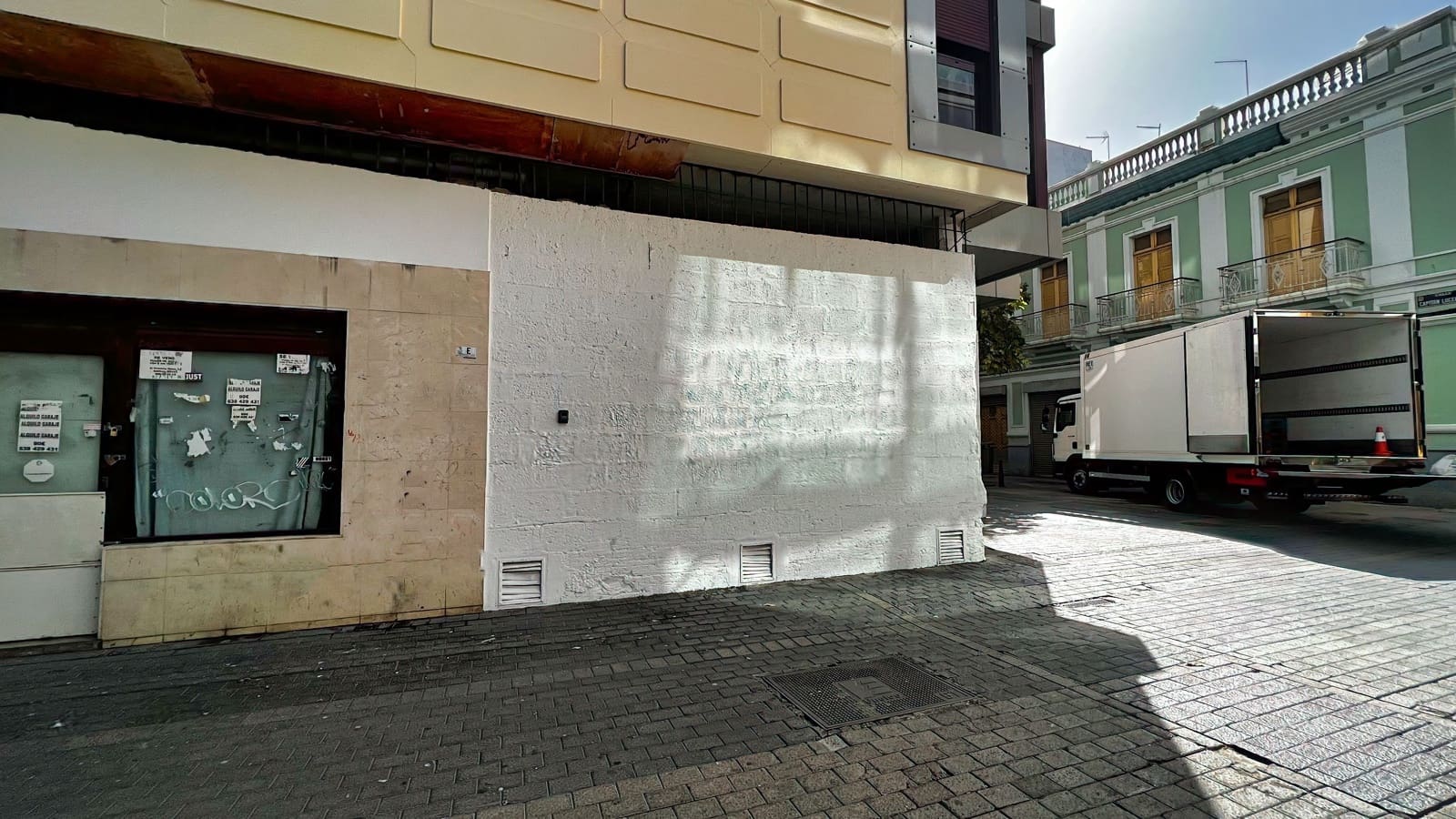 Commercieel te koop in Las Palmas de Gran Canaria - € 310.000 (Ref: 7855047)