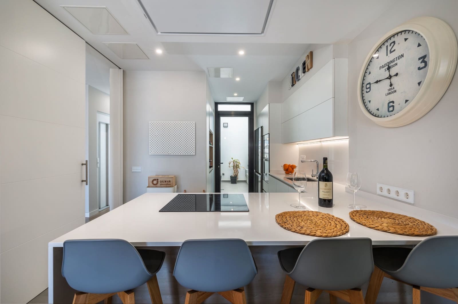 4 soveværelse Rækkehus til salg i Las Palmas de Gran Canaria med garage - € 680.000 (Ref: 8338560)