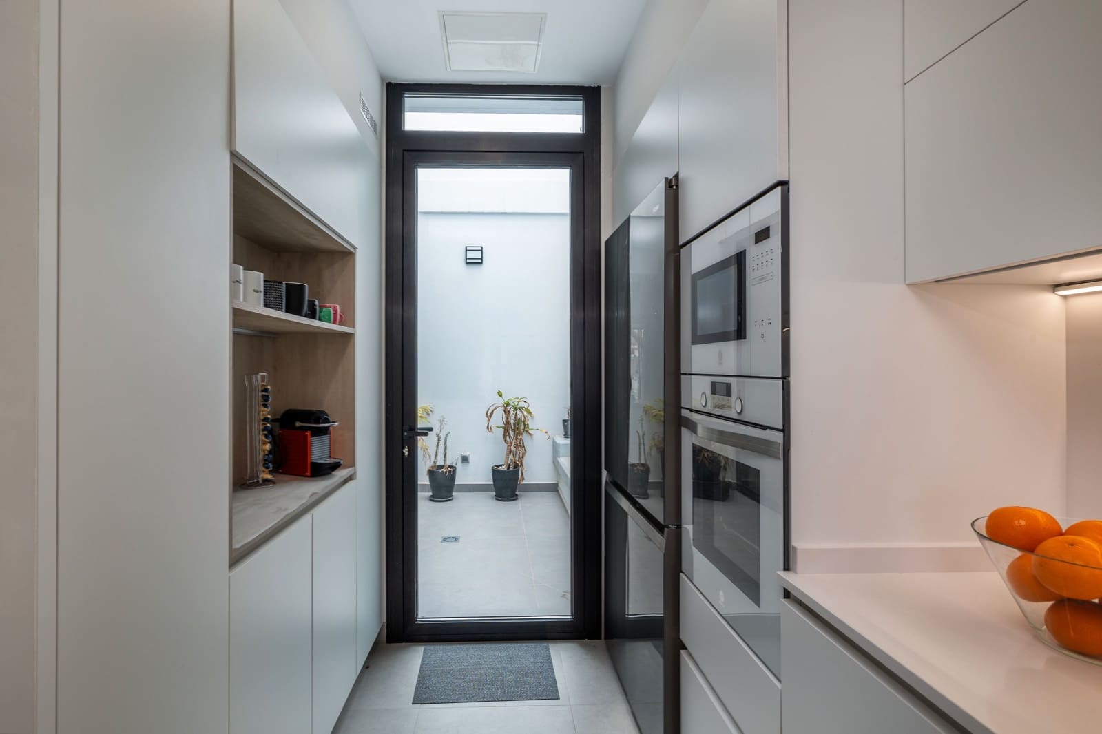 4 soveværelse Rækkehus til salg i Las Palmas de Gran Canaria med garage - € 680.000 (Ref: 8338560)