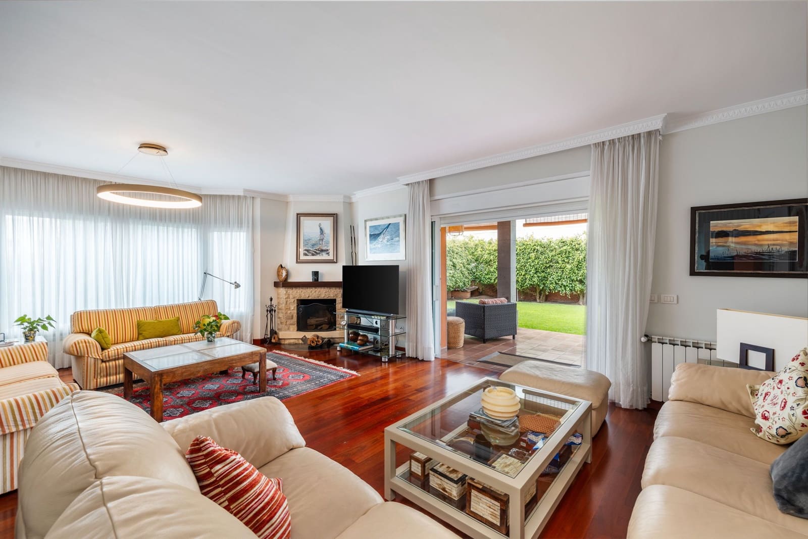 4 soveværelse Villa til salg i Las Palmas de Gran Canaria med garage - € 1.190.000 (Ref: 8433859)