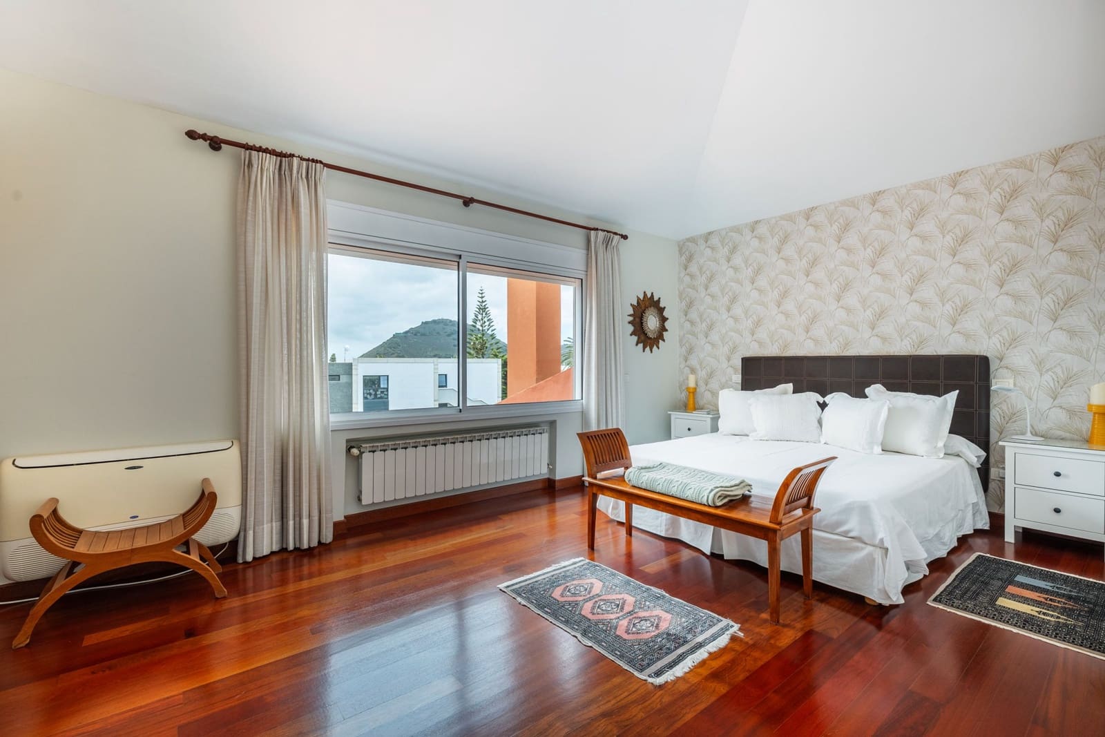 4 soveværelse Villa til salg i Las Palmas de Gran Canaria med garage - € 1.190.000 (Ref: 8433859)