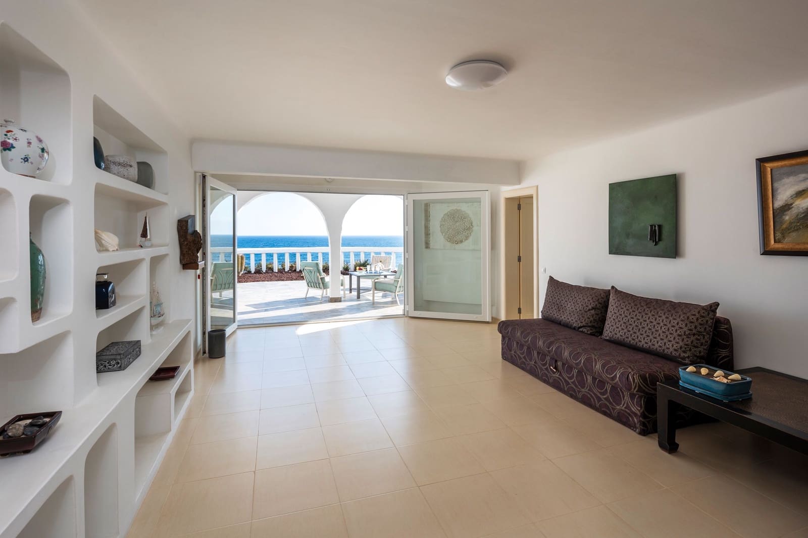 5 slaapkamer Villa te koop in Playa del Hombre met zwembad garage - € 1.665.000 (Ref: 8558100)