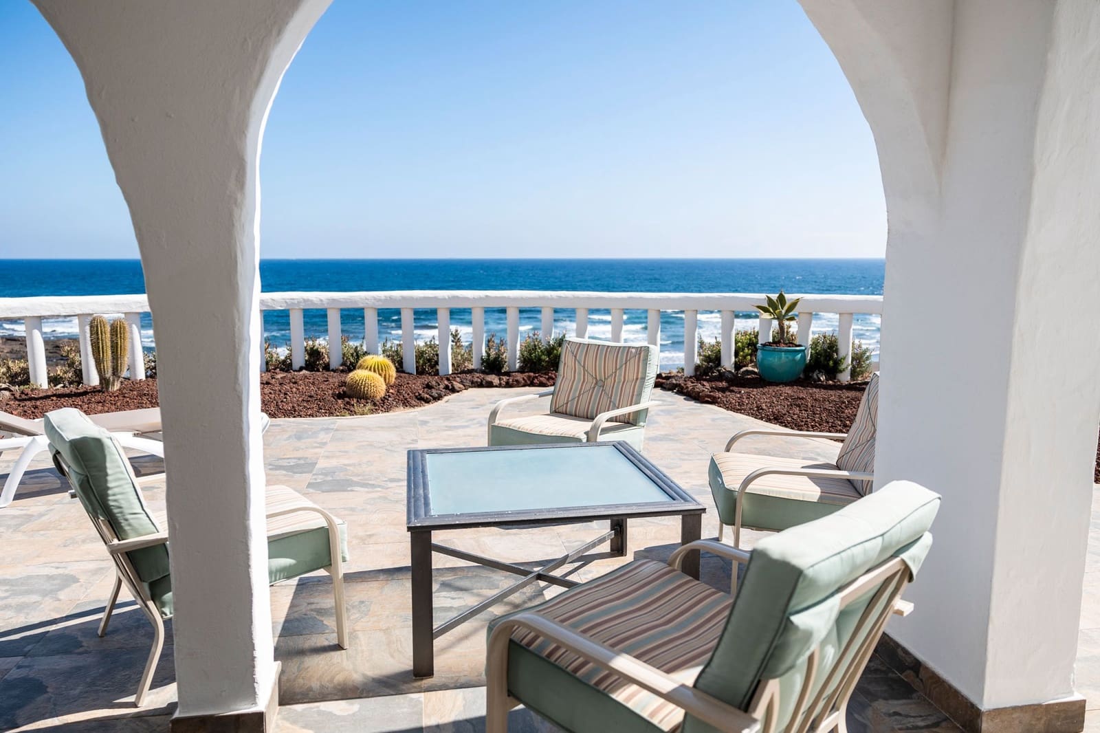 5 slaapkamer Villa te koop in Playa del Hombre met zwembad garage - € 1.665.000 (Ref: 8558100)