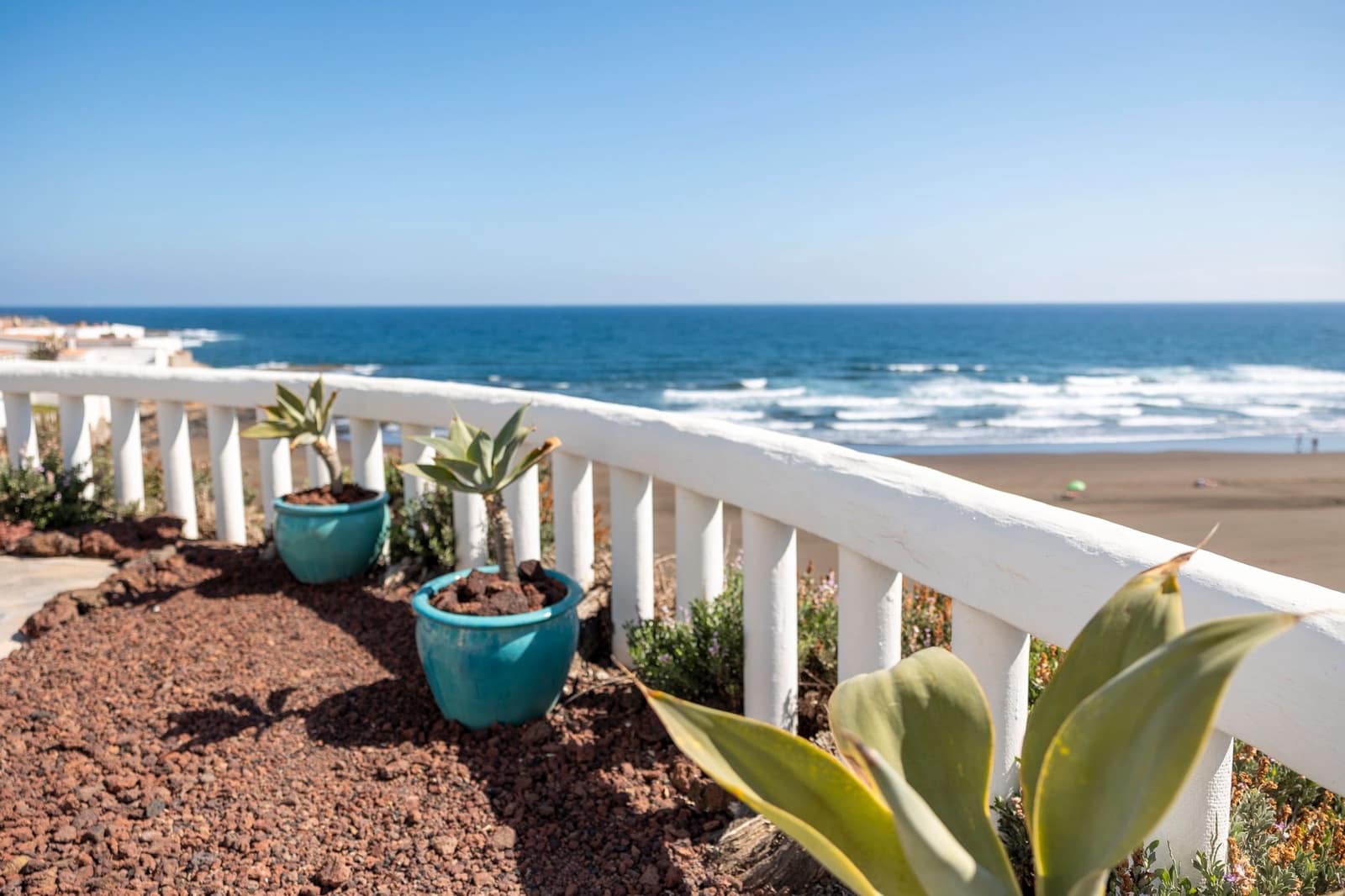 5 slaapkamer Villa te koop in Playa del Hombre met zwembad garage - € 1.665.000 (Ref: 8558100)