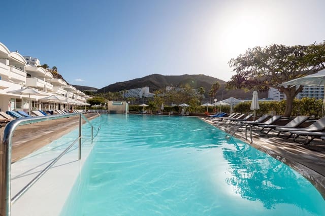 2 makuuhuone Asunto myytävänä paikassa Puerto Rico, Mogán mukana uima-altaan - 425 000 € (Ref: 8764475)