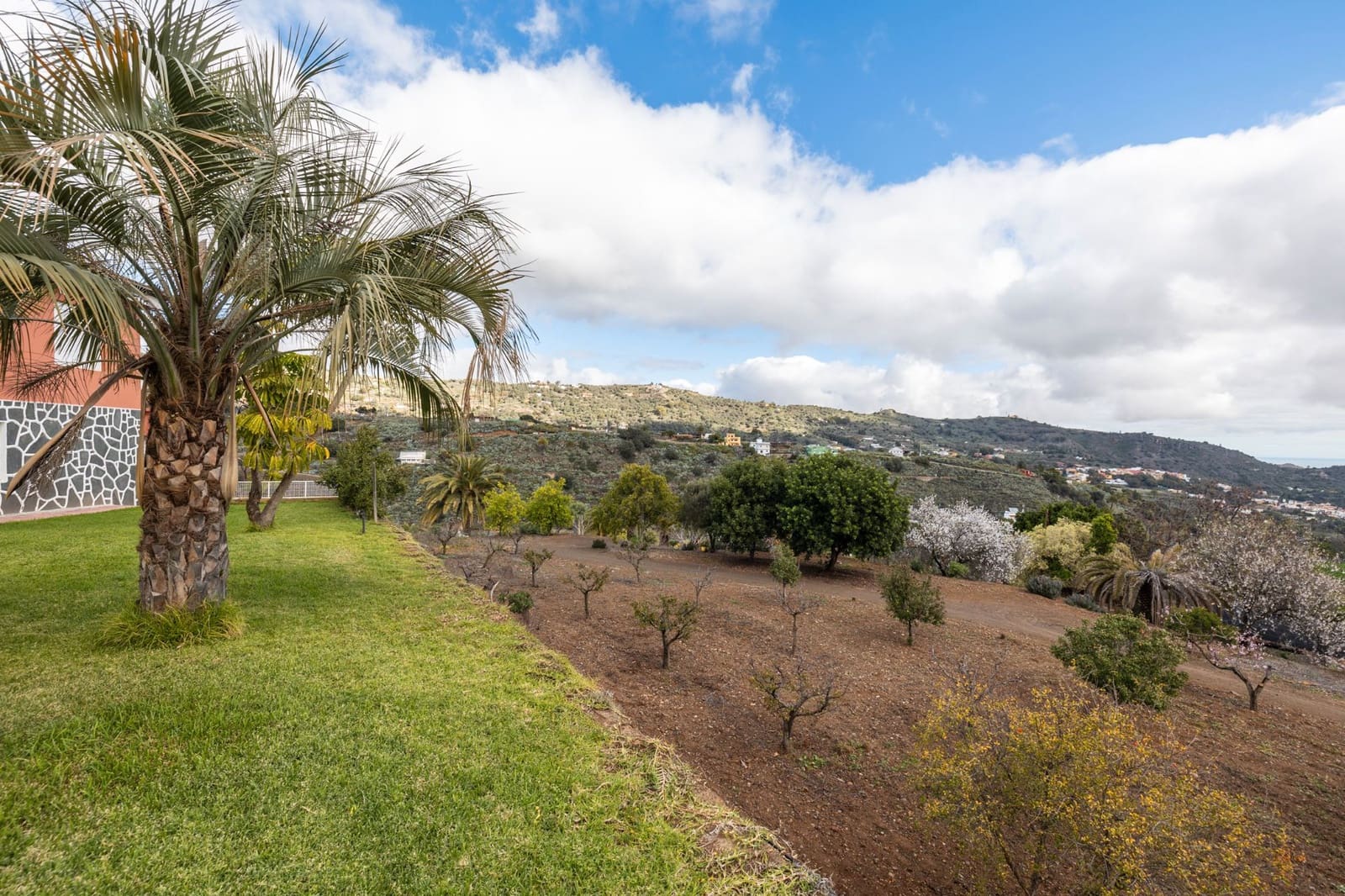 5 soveværelse Finca/Landehus til salg i Santa Brigida med garage - € 1.797.000 (Ref: 8880933)