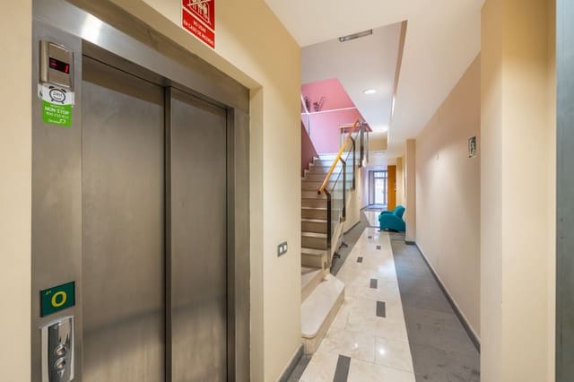 4 soverom Kontor til salgs i Vegueta, Las Palmas de Gran Canaria med garasje - € 1 100 000 (Ref: 8894225)