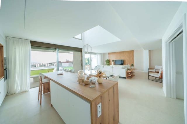 3 soverom Villa til salgs i Siete Palmas, Las Palmas de Gran Canaria med svømmebasseng garasje - € 1 480 000 (Ref: 9057014)