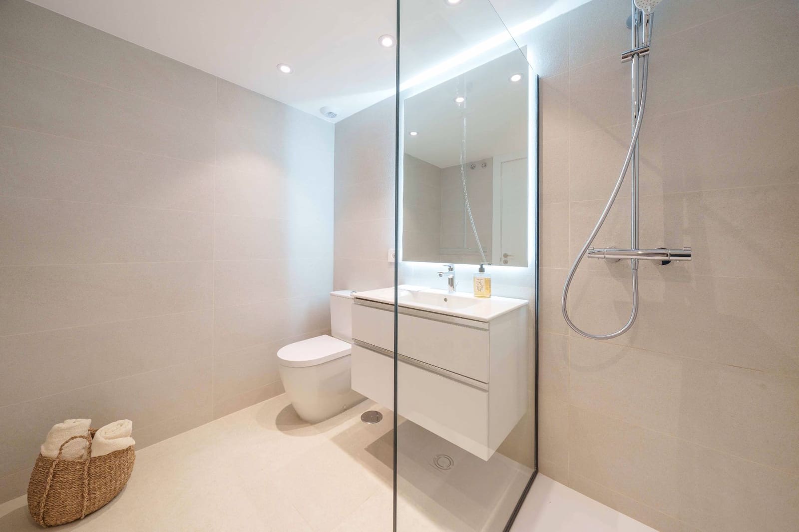 3 soveværelse Villa til salg i Las Palmas de Gran Canaria med swimmingpool garage - € 1.480.000 (Ref: 9057014)