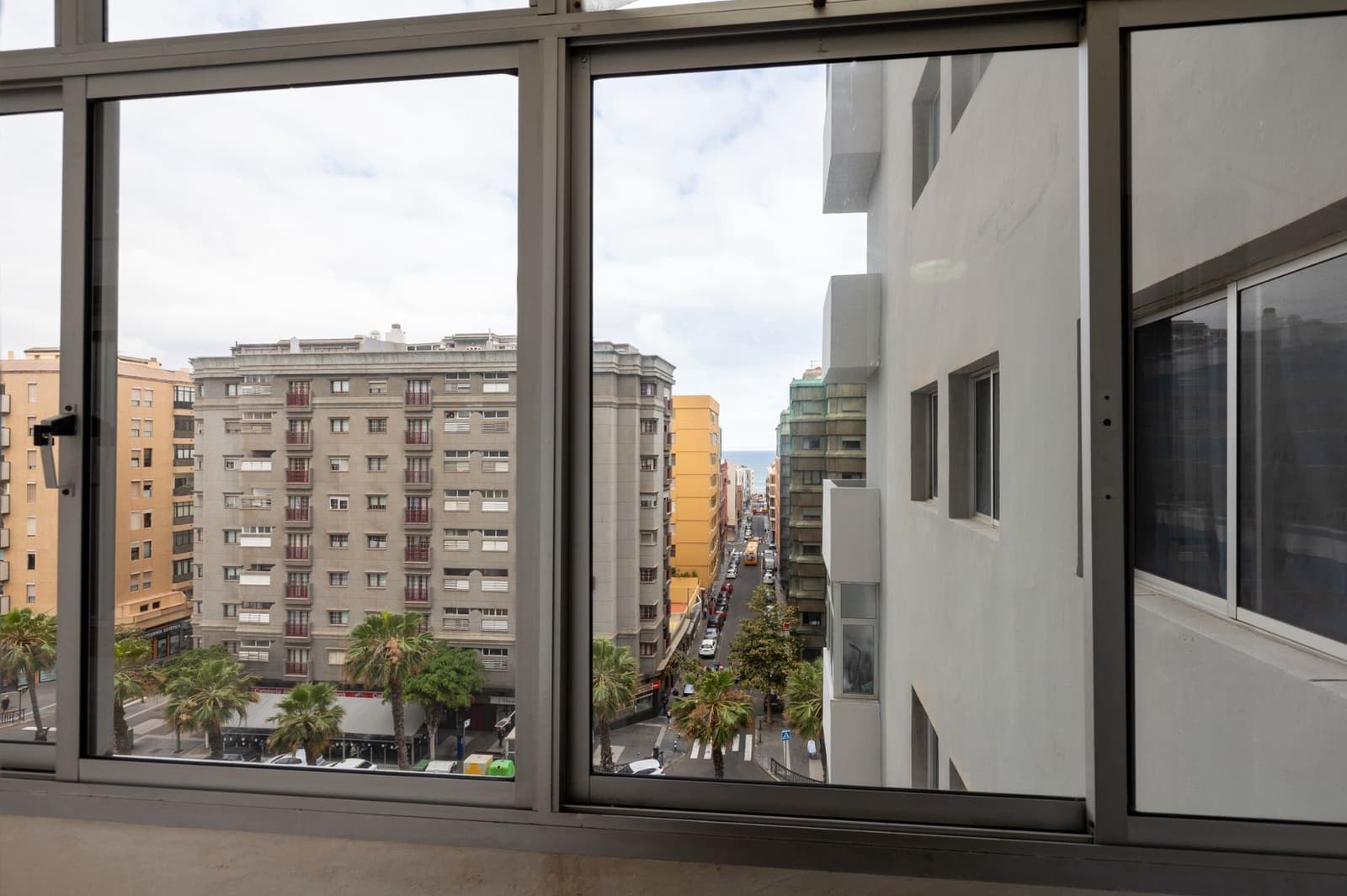 3 soveværelse Lejlighed til salg i Las Palmas de Gran Canaria - € 299.000 (Ref: 9066621)