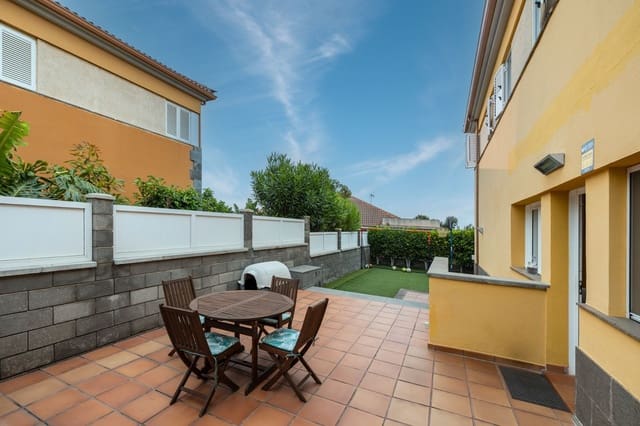 5 chambre Villa/Maison à vendre à Santa Brígida avec garage - 558 000 € (Ref: 9109600)