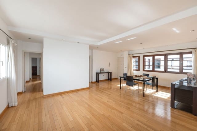 3 soverom Penthouse til salgs i Vegueta, Las Palmas de Gran Canaria med garasje - € 575 000 (Ref: 9109756)
