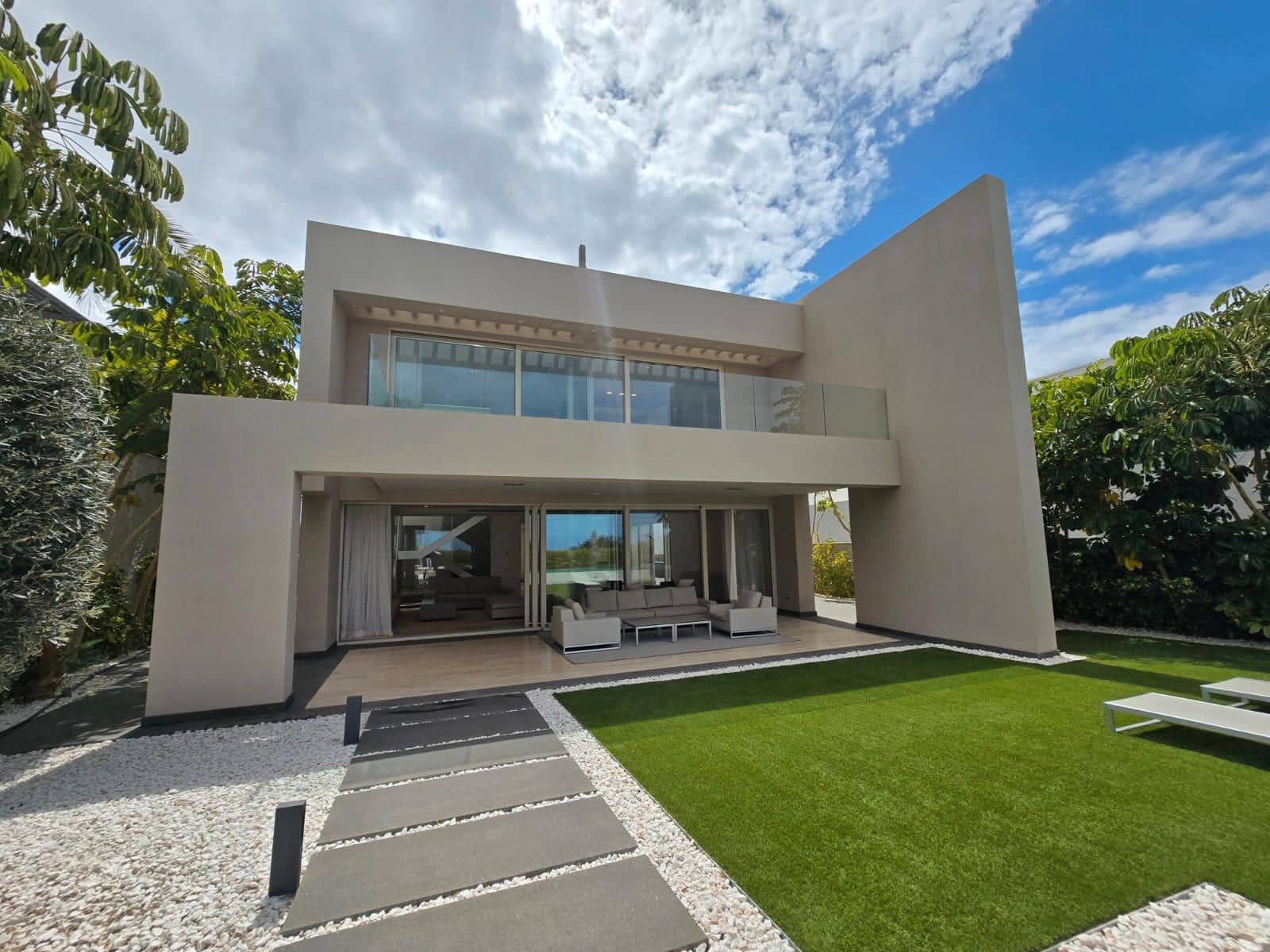 4 sypialnia Willa na sprzedaż w Adeje z basenem garażem - 3 900 000 € (Ref: 9165377)