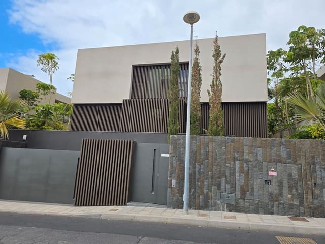 4 sovrum Villa till salu i La Caleta Adeje, Adeje med pool garage - 3 900 000 € (Ref: 9165377)