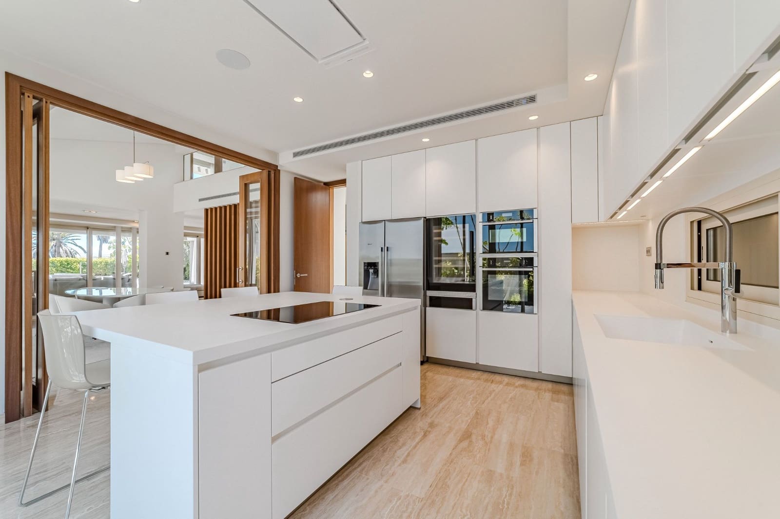 4 sypialnia Willa na sprzedaż w Adeje z basenem garażem - 3 900 000 € (Ref: 9165377)