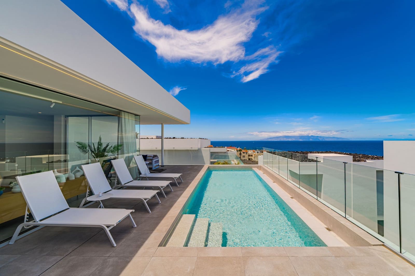 3 soveværelse Villa til salg i Adeje med swimmingpool garage - € 1.680.000 (Ref: 9165378)