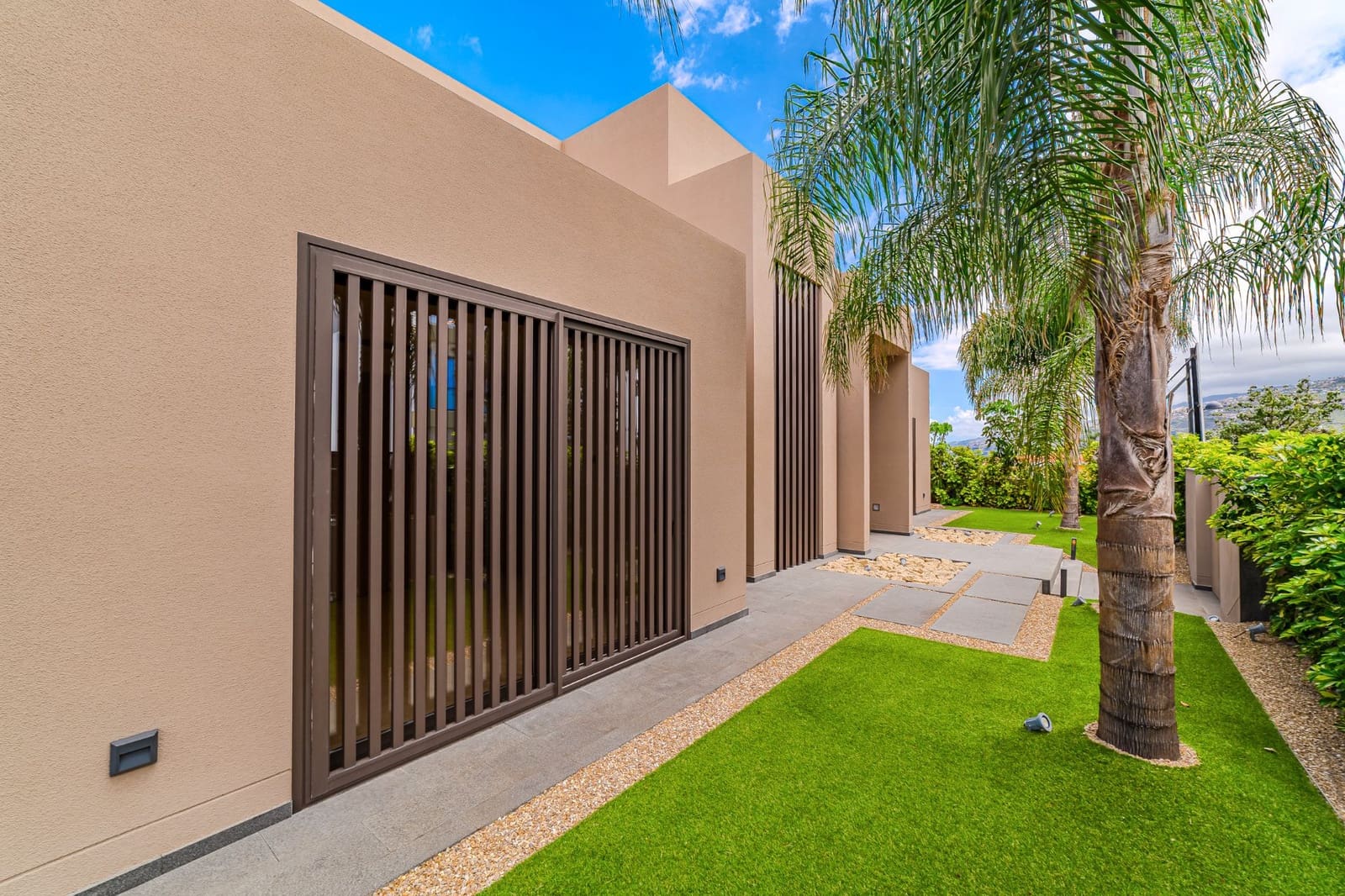 4 bedroom Villa for sale in La Orotava with pool garage - € 2,400,000 (Ref: 9165381)