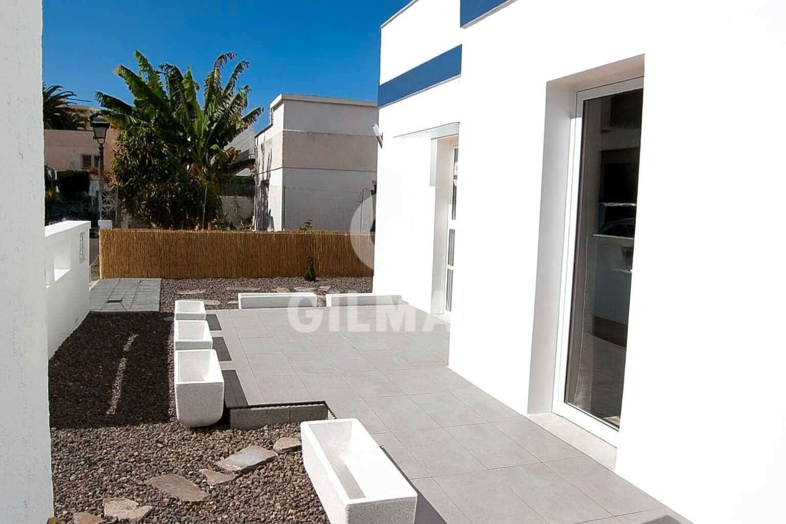 2 slaapkamer Villa te koop in Puerto de la Cruz met garage - € 580.000 (Ref: 9186487)