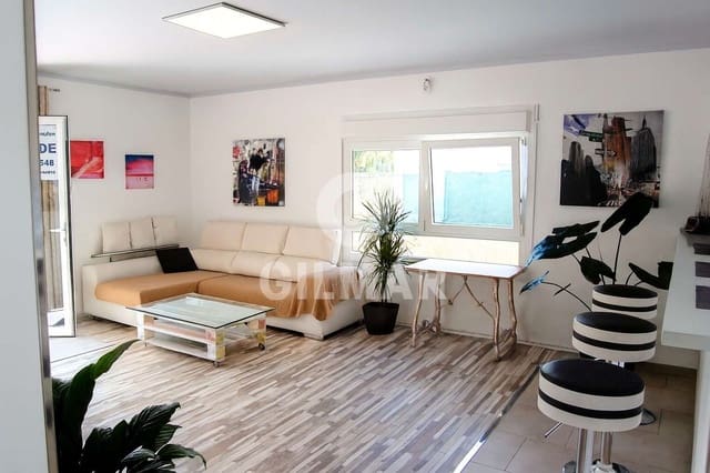 2 slaapkamer Villa te koop in Puerto de la Cruz met garage - € 580.000 (Ref: 9186487)