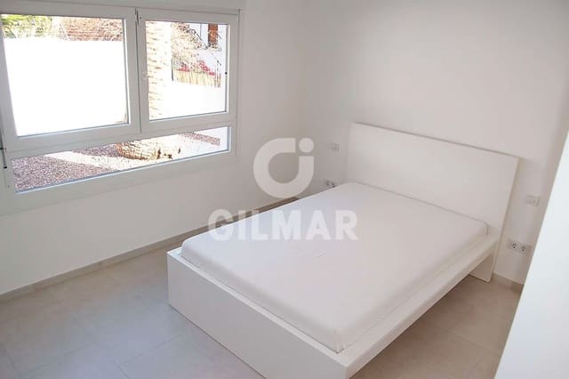 2 slaapkamer Villa te koop in Puerto de la Cruz met garage - € 580.000 (Ref: 9186487)