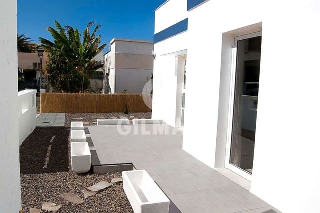 2 slaapkamer Villa te koop in Puerto de la Cruz met garage - € 580.000 (Ref: 9186487)