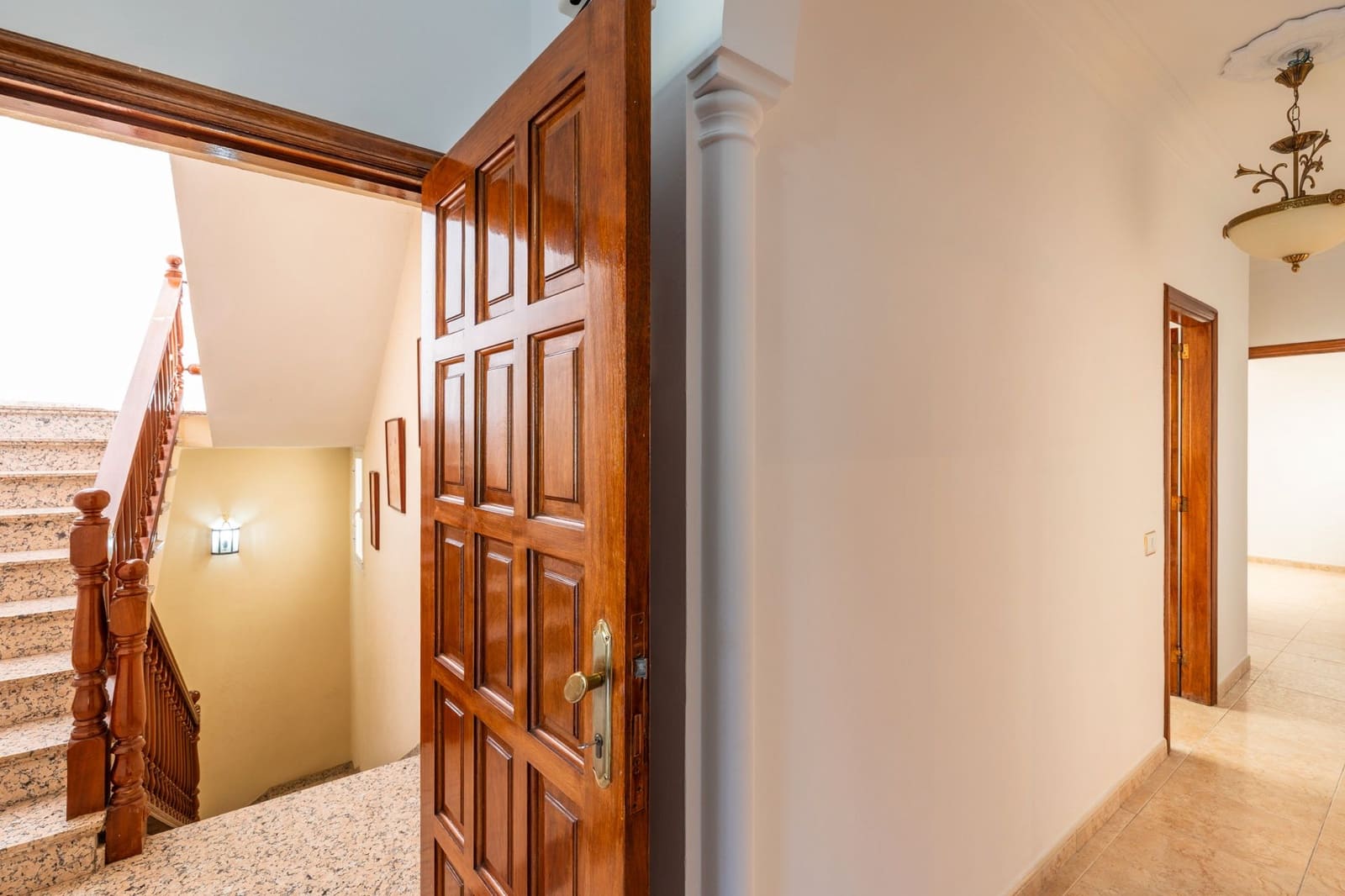 4 soveværelse Semi-Rækkehus til salg i Teror med garage - € 285.000 (Ref: 9193148)