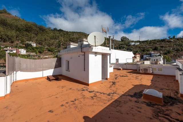 4 makuuhuone Paritalo myytävänä paikassa Teror mukana 
autotalli - 285 000 € (Ref: 9193148)