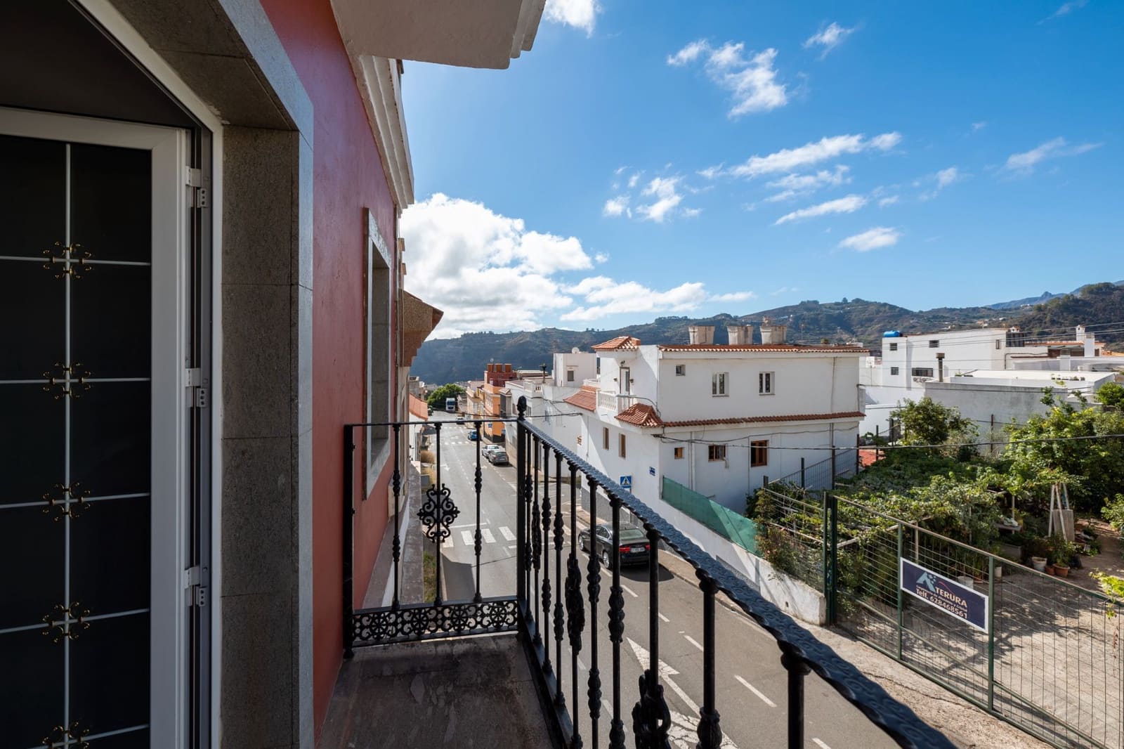 4 soveværelse Semi-Rækkehus til salg i Teror med garage - € 285.000 (Ref: 9193148)