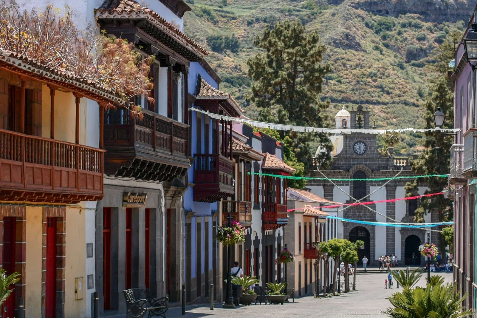 4 soveværelse Semi-Rækkehus til salg i Teror med garage - € 285.000 (Ref: 9193148)