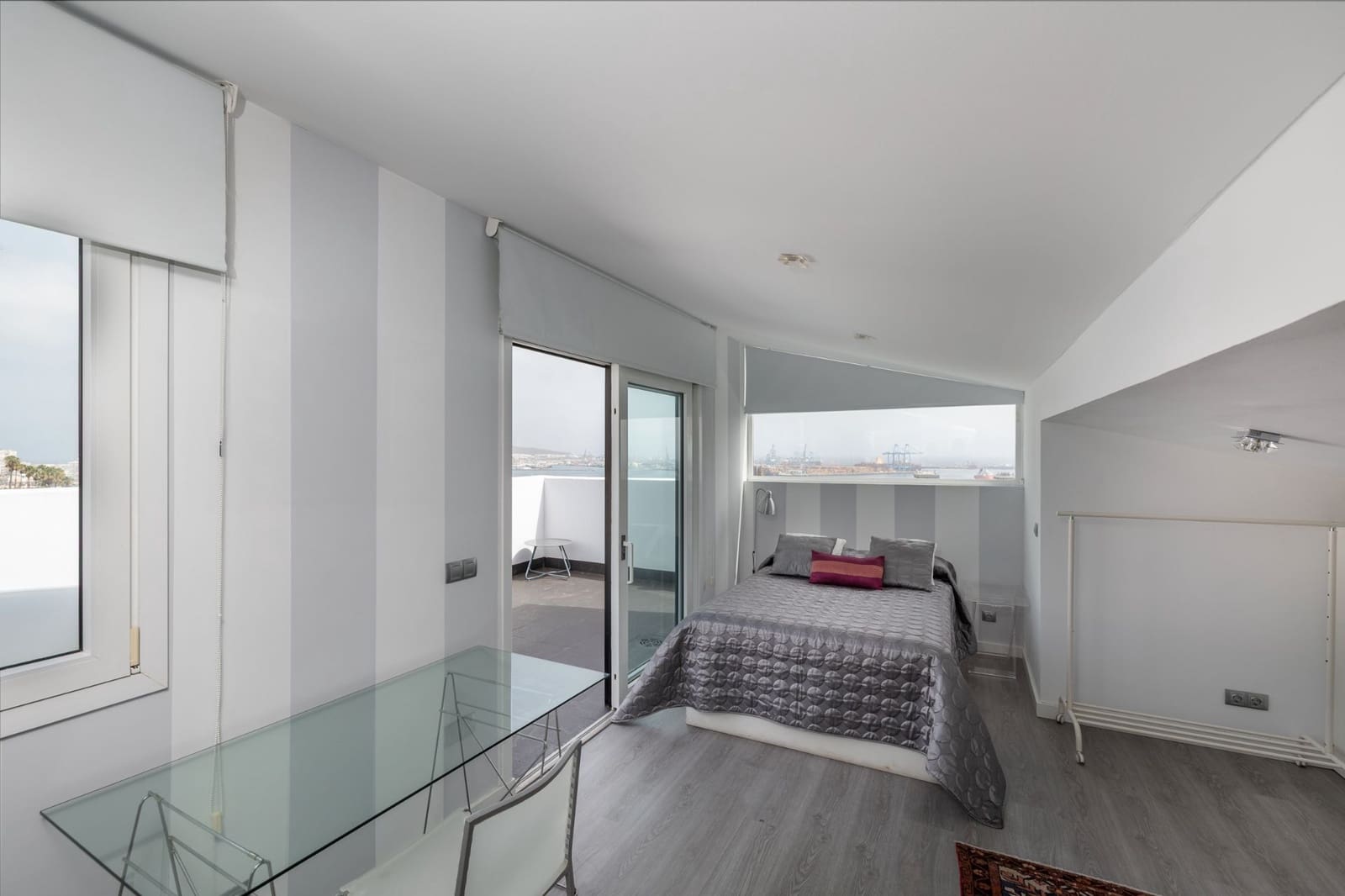 4 sovrum Villa till salu i Las Palmas de Gran Canaria med garage - 1 800 000 € (Ref: 9297948)